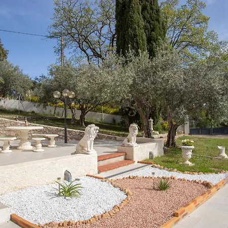 Haven Of Peace In The Trans-en-Provence